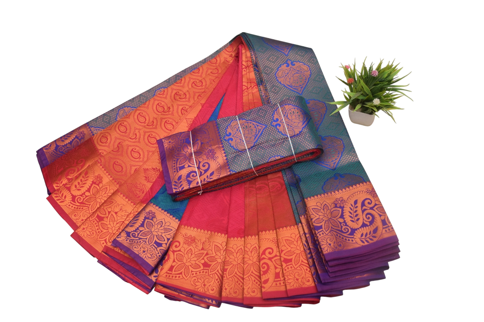 Luxe Lynda Silk Elegance
